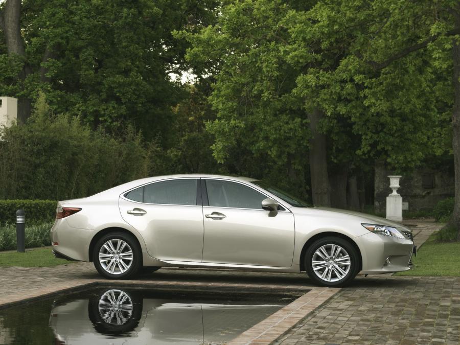  Lexus ES250 2013 года  (ZA) (фото 15 из 30)